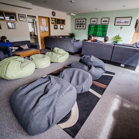 Adventure Queenstown Hostel Exterior photo