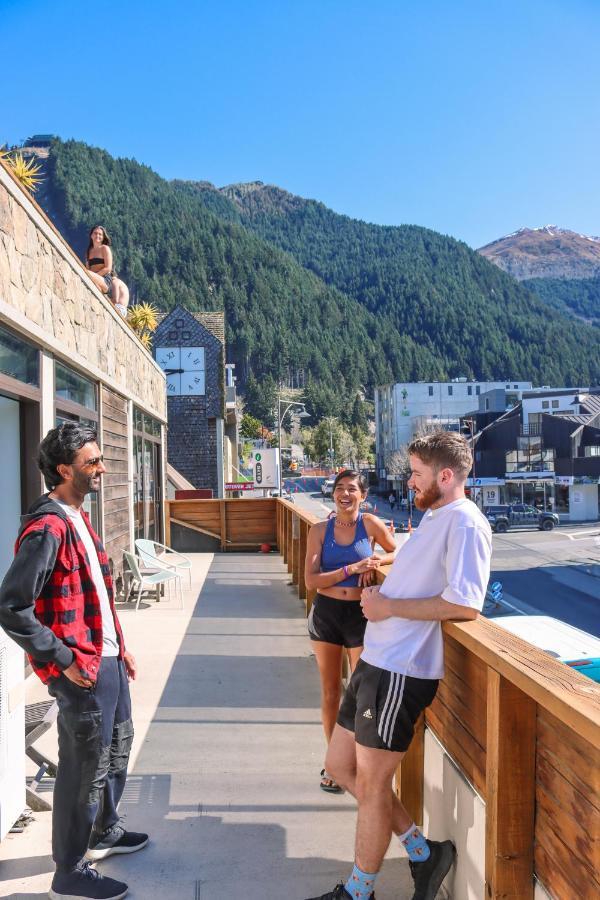 Adventure Queenstown Hostel Exterior photo