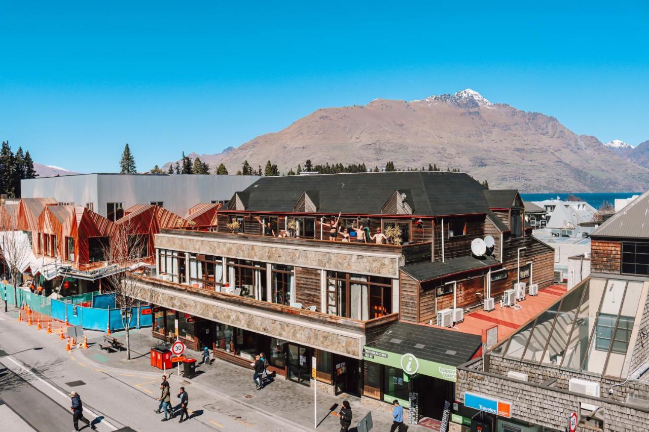 Adventure Queenstown Hostel Exterior photo