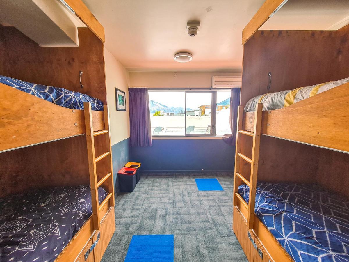 Adventure Queenstown Hostel Exterior photo